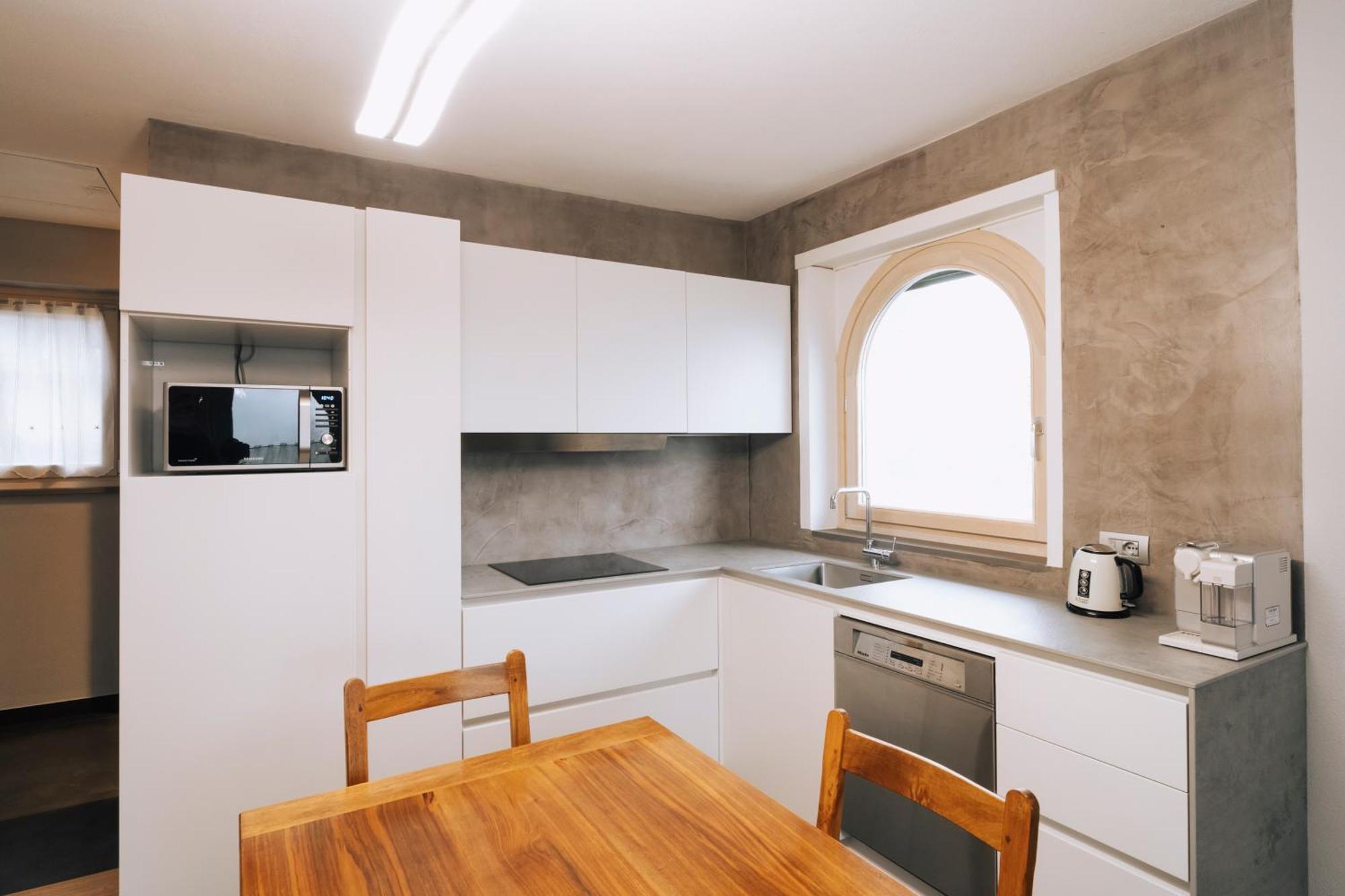Aosta Holiday Apartments - Edelweiss Exterior photo